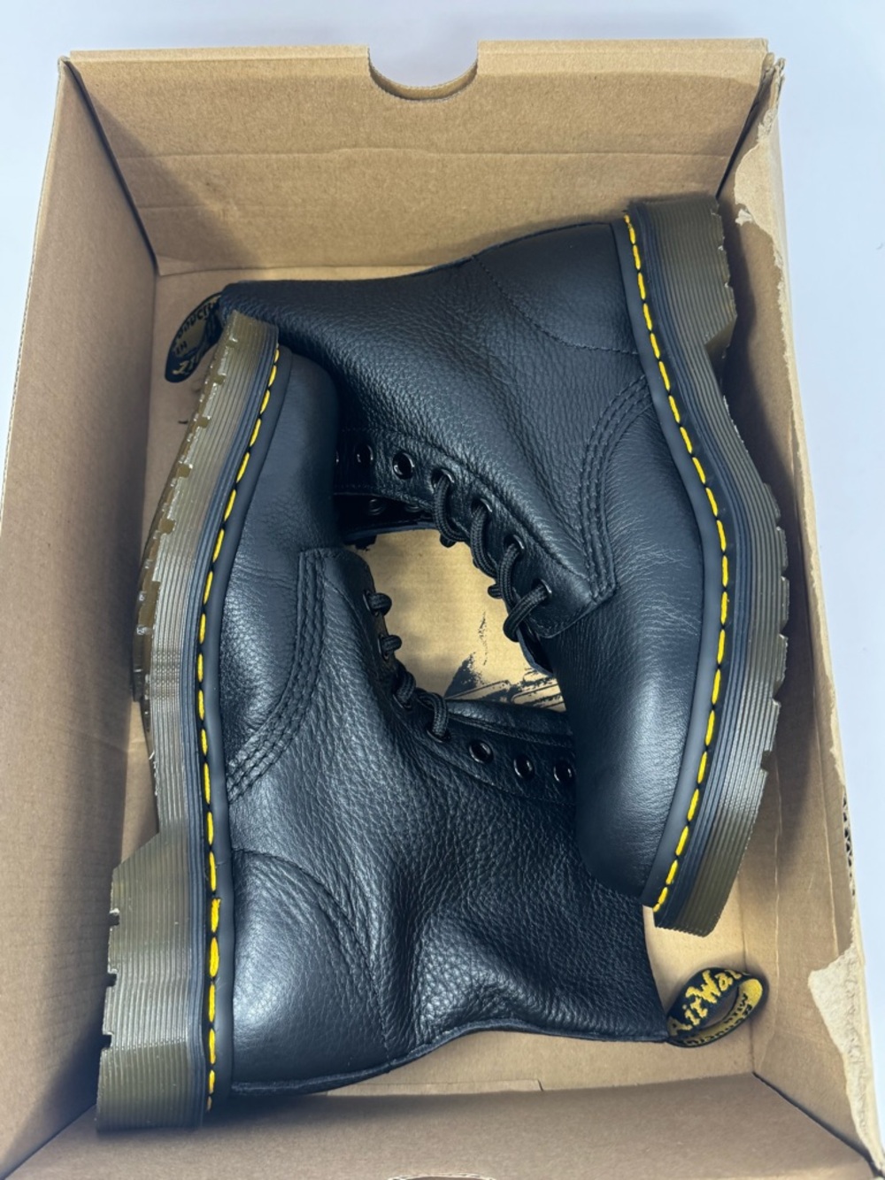 Doc Dr. Marten's Black 1460 Pascal Virginia Leather Boots Women’s Size 8 No Lid - Picture 6 of 8